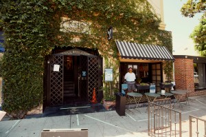Stores on Melrose Place in Los Angeles experience a drop in popularity due to COVID-19.