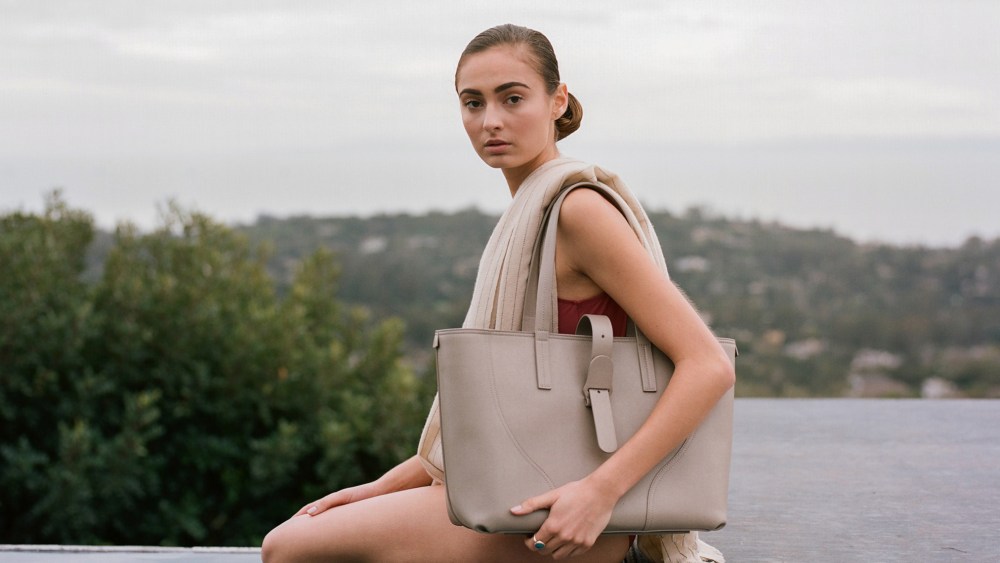 San Francisco-based luxury bag start-up Senreve brings on a new chief growth officer.