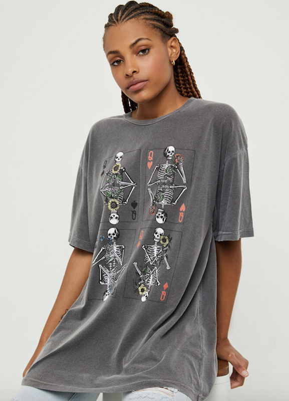 Rivet rounded up the best women’s T-shirts for any summer activity, from lake outings to barbecues to Netflixing in the air conditioning.