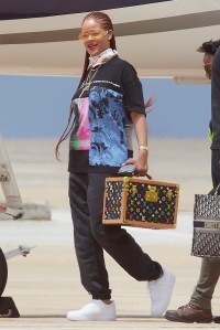 Rihanna sent a powerful political message as she stepped off her private jet flight in Barbados, on July 4.  The outspoken pop megastar touched down wearing a T-shirt from her own Fenty collection with the word ‚ÄúImmigrant‚Äù emblazoned across the back and the word‚Äôs origin printed on the front.
No doubt she was aiming to remind everyone that immigrants built America, as she was photographed on the  Independence Day holiday as President Trump was putting on a huge military display.
Adorned in lots of gold jewelry, while wearing a flashy Louis Vuitton bag, and topping off her look with her newly launched Fenty eyewear, she was all smiles as she visited her native Barbados in preparation for her best friend Sonita's delivery of her baby.

Pictured: Rihanna
Ref: SPL5102142 040719 NON-EXCLUSIVE
Picture by: Kyle Babb / SplashNews.com

Splash News and Pictures
USA: +1 310-525-5808
London: +44 (0)20 8126 1009
Berlin: +49 175 3764 166
photodesk@splashnews.com

World Rights