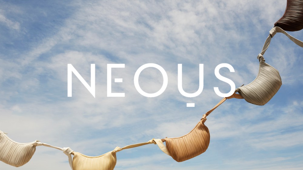 Neous introduces bags