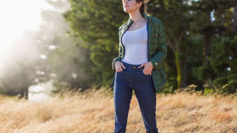 New performance denim brand Edasi announced Tuesday that it has raised over $115,000 from over 1,000 backers through a Kickstarter campaign.