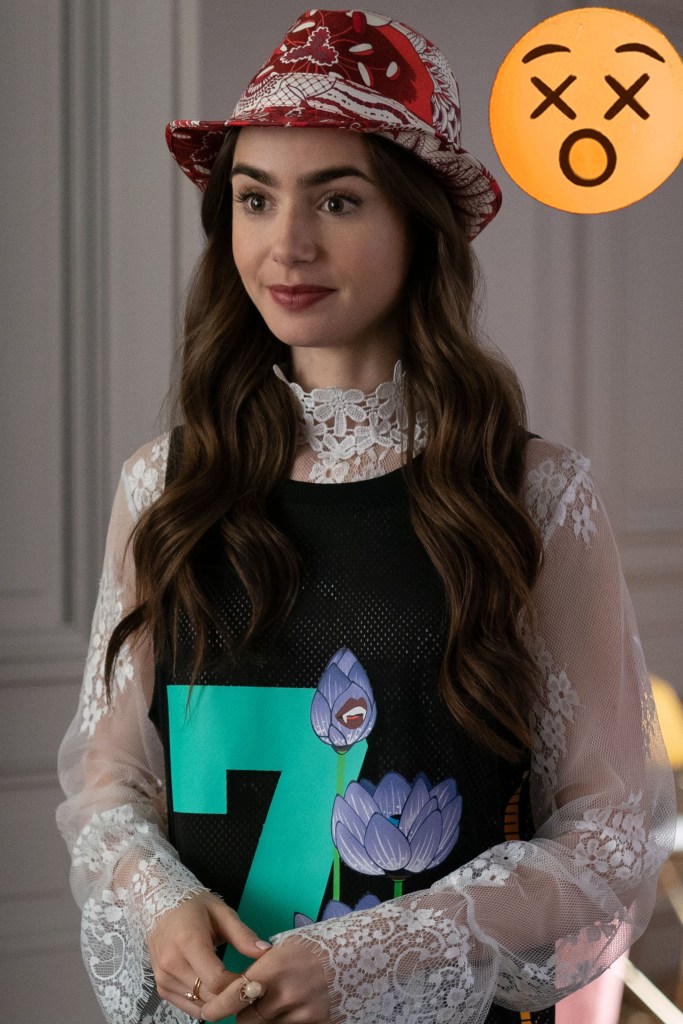 EMILY IN PARIS (L to R) LILY COLLINS as EMILY in episode 104 of EMILY IN PARIS Cr. STEPHANIE BRANCHU/NETFLIX © 2020