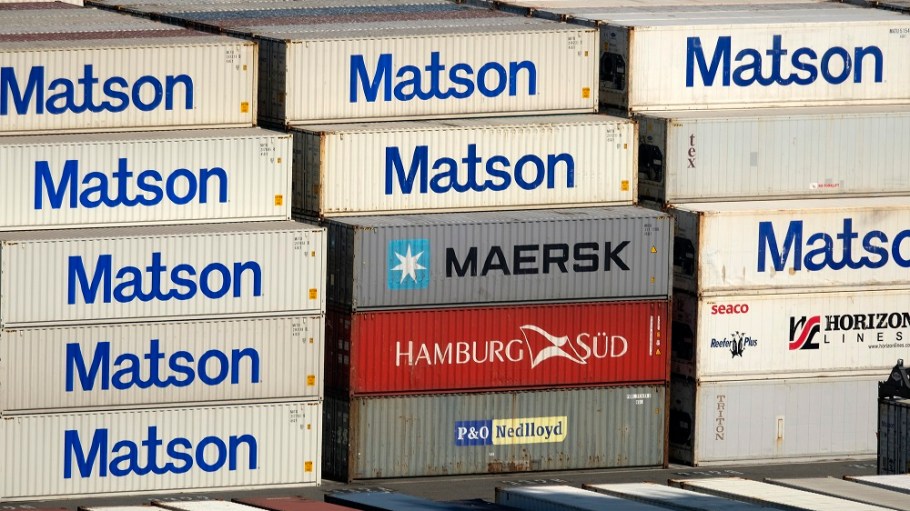 Cargo imports remained strong in October, setting new peak season records as retailers stocked up for in-store and online shopping.