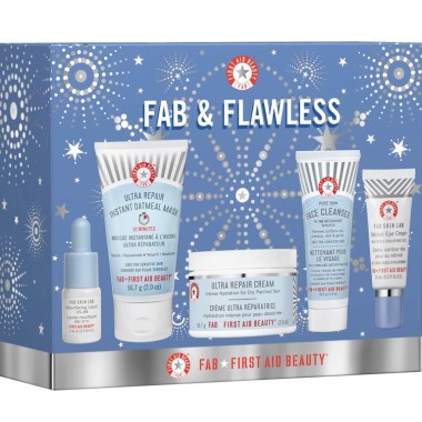 first aid beauty skin care set