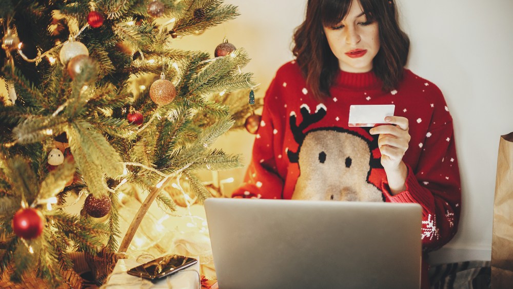 holiday shopping online