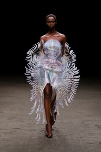Iris Van Herpen Couture Spring 2021