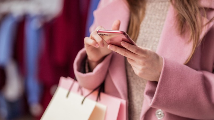 Experts from True Fit, JD and Facebook said that e-commerce growth will continue post-pandemic, and that mobile shopping will reign supreme.