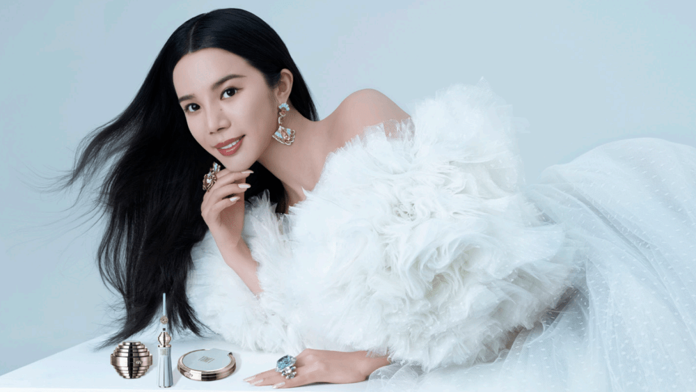 The campaign image for the Yumee launch was shot by Chen Man.