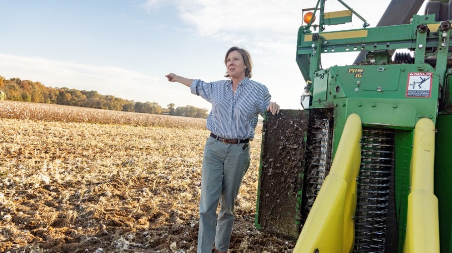Larkin is a leader in the regenerative agriculture movement in the South. At her family farm in Alabama, Larkin grows cotton, corn, soybeans and wheat and has been rotating her cash crops for nearly a decade. Larkin has been the chair of the Farm Foundation Board since 2019.