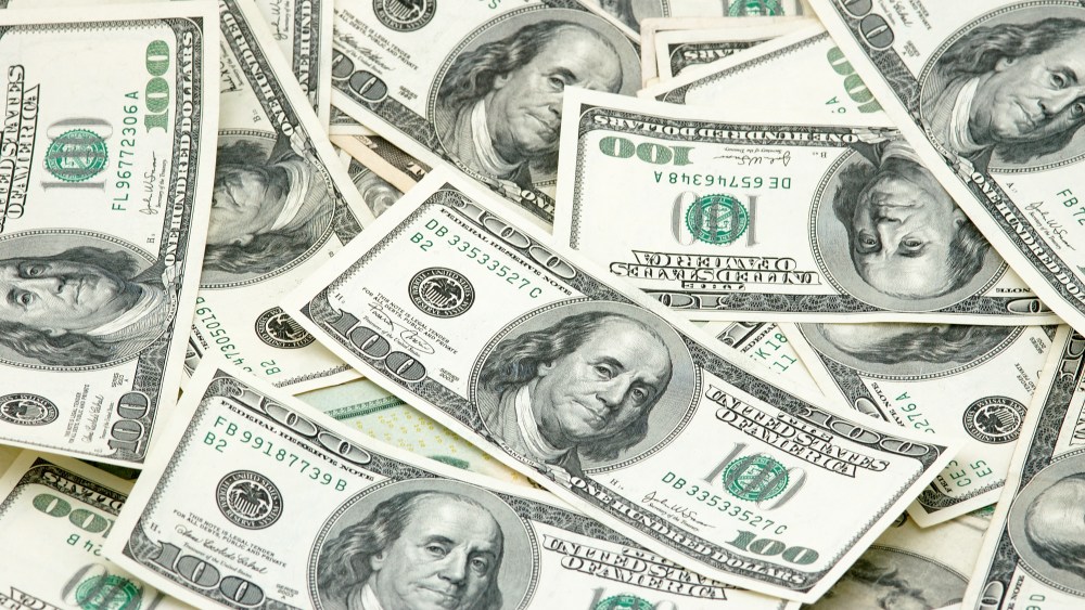 cash $100 bills