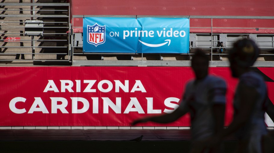 As Amazon expands its partnership with the NFL to sell more licensed gear, Fanatics will open a NFL Shop on the e-commerce giant.