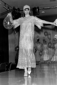 A model walks the runway in a look designed by Jessica McClintock for Spring 1985.