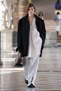 Louis Vuitton RTW Fall 2021