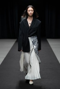 Mikage Shin RTW Fall 2021