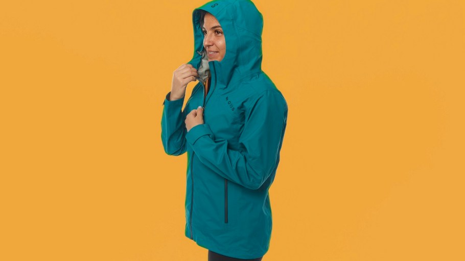 After three successful Kickstarter campaigns raising $1 million, Oros is poised for its most ambitious offering yet: the Gemini Jacket.