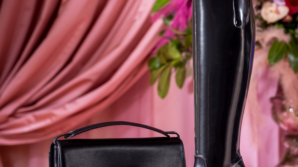 The Roger Vivier RTW Fall 2021 presentation.