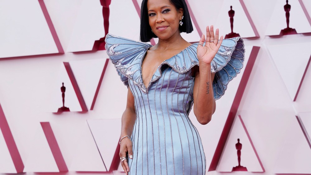 Regina King wore a selection of Forevermark  diamond rings, along with  earrings and a bracelet.