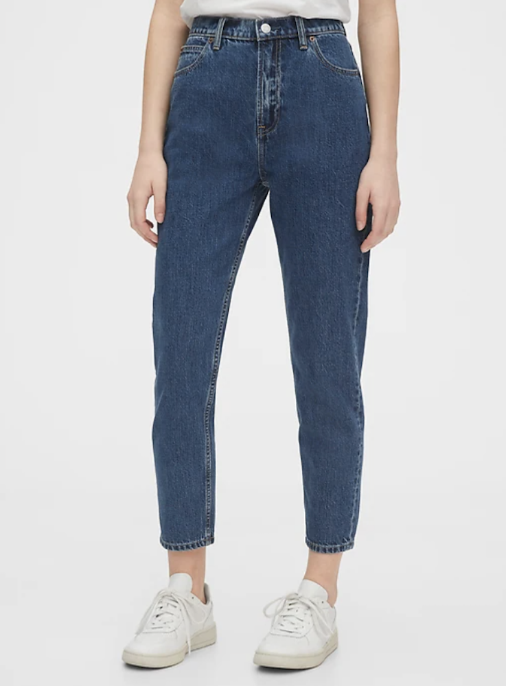 In honor of Mother’s Day, gift the cool mom in your life a pair of mom jeans that are both on-trend and comfort-focused.