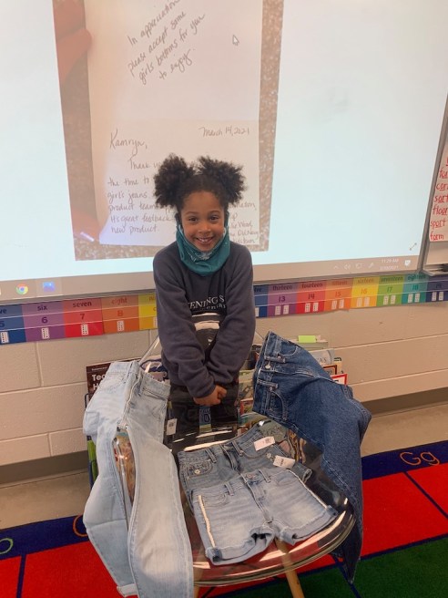 Old Navy responded to a child’s handwritten request for girls’ jeans with pockets by sending a letter and four pairs of jeans.
