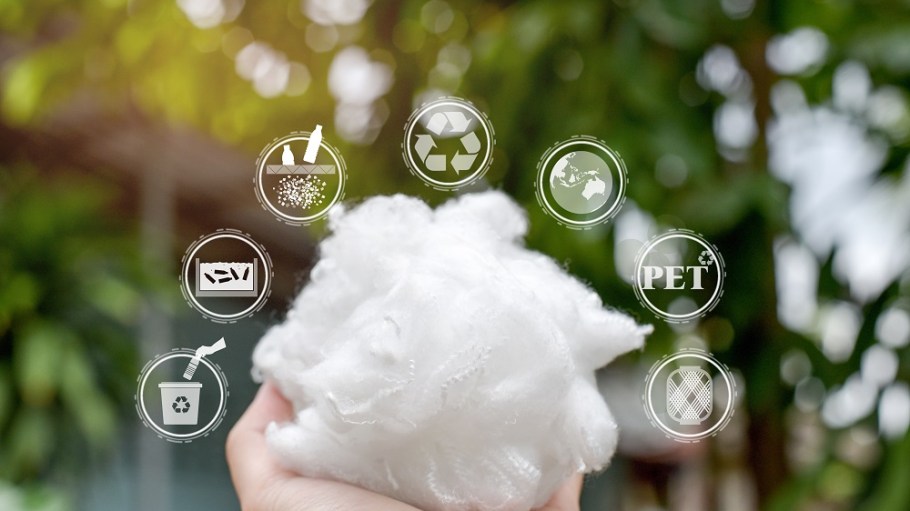 Itochu, Teijin and JGC signed a deal to license polyester chemical recycling technology to process discarded polyester textile products.