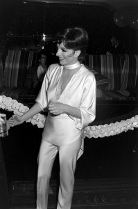 Liza Minnelli attends a party at the New York, New York nightclub in New York City on November 21, 1977.