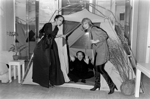 Halston poses with models Pat Cleveland and Chris Royer in "BodyDressing" from Halston's fall 1977 ready to wear advance.