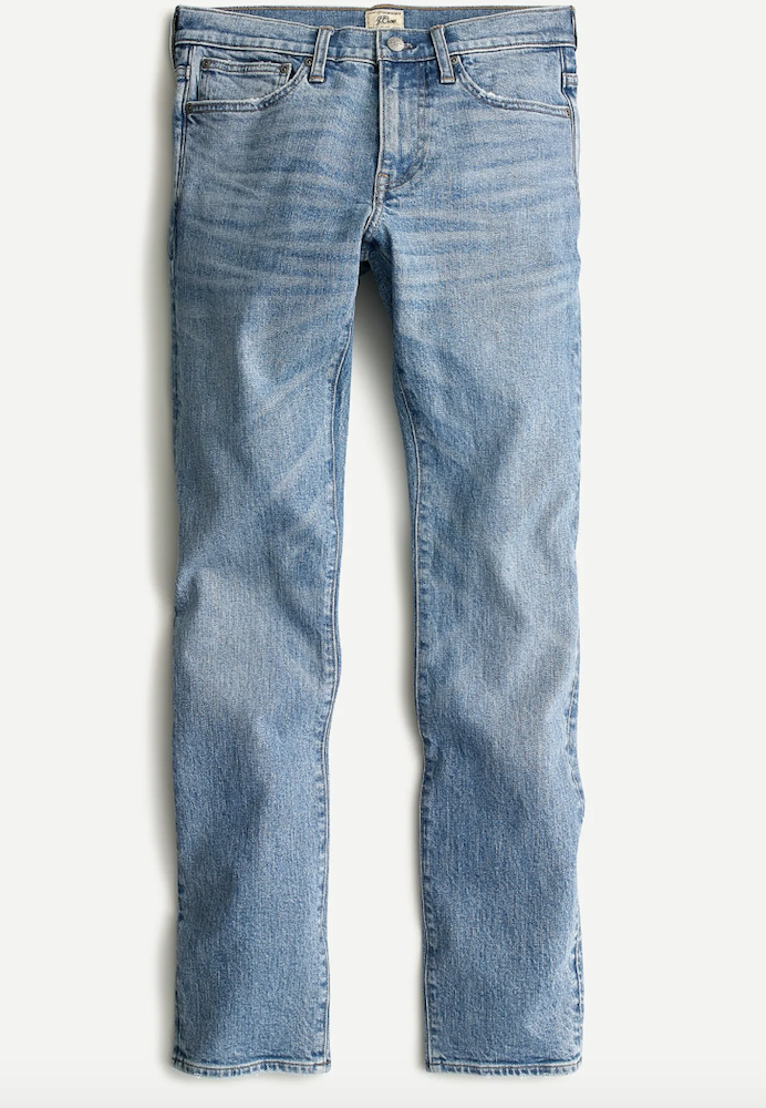 Rivet compiled a list of light wash jeans for men to accommodate the growing trend for summer 2021.