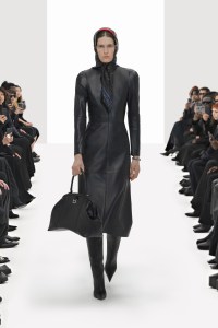 Balenciaga RTW Spring 2022