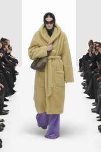 Balenciaga RTW Spring 2022