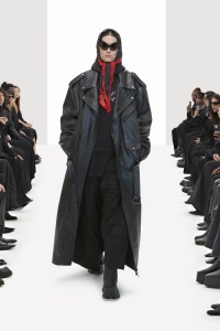 Balenciaga RTW Spring 2022