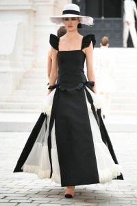 Chanel Couture Fall 2021