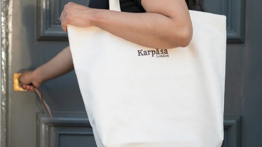 Karpāsa London Ltd., a purpose-driven startup, has opened a 100 percent organic cotton luxury home textiles and apparel online store.