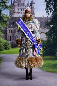 Viktor & Rolf Couture Fall 2021