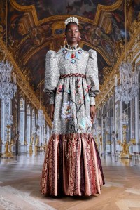 Viktor & Rolf Couture Fall 2021