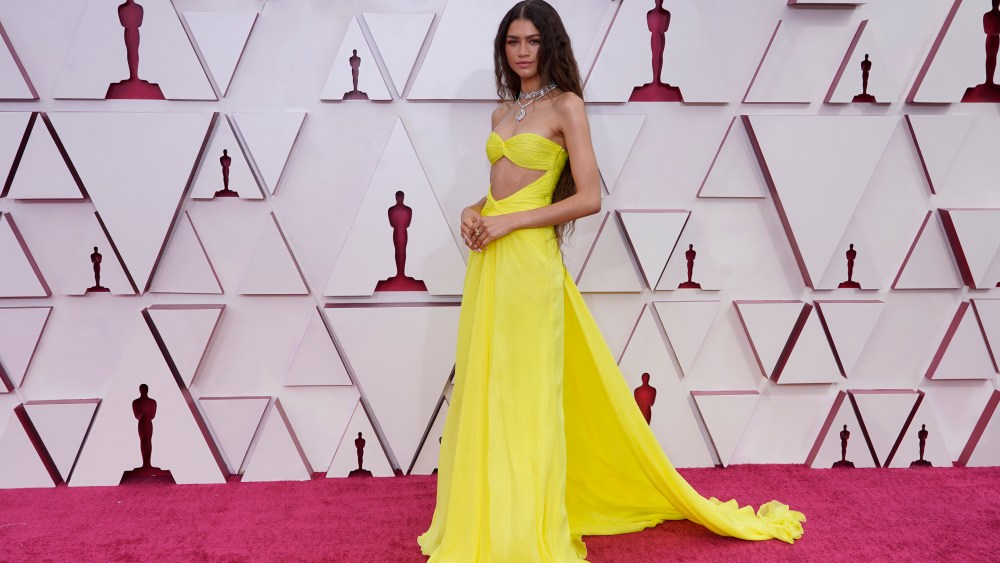 Zendaya arrives at the Oscars on Sunday, April 25, 2021, at Union Station in Los Angeles. (AP Photo/Chris Pizzello, Pool)