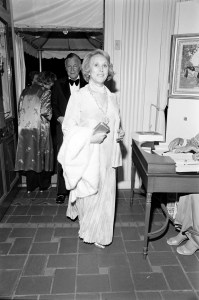 Joseph Lauder and Estee Lauder attend a party at the Findlay Gallery in Palm  Beach, Florida, on February 26, 1976.