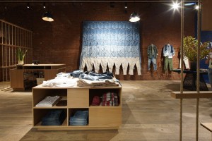 American Eagle opens new concept shop AE77 for premium jeans.