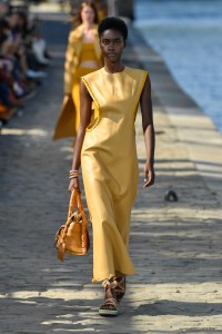 Chloé RTW Spring 2022