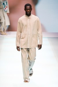 Emporio Armani RTW Spring 2022