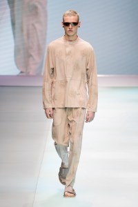Emporio Armani RTW Spring 2022