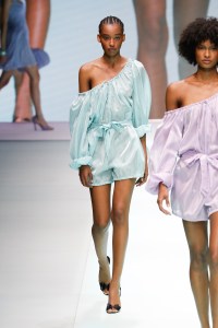Emporio Armani RTW Spring 2022