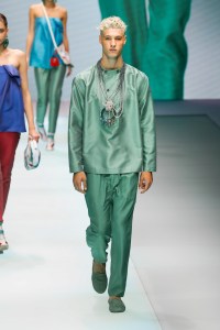 Emporio Armani RTW Spring 2022