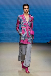 Giorgio Armani RTW Spring 2022