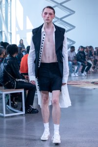 Kenneth Nicholson RTW Spring 2022