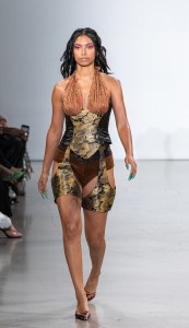 Kim Shui RTW Spring 2022