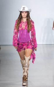 Kim Shui RTW Spring 2022