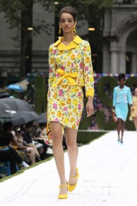 Moschino RTW Spring 2022