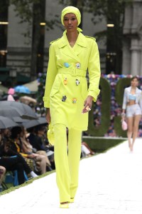 Moschino RTW Spring 2022
