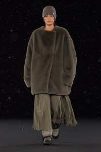Moncler 4 Hyke RTW Spring 2022